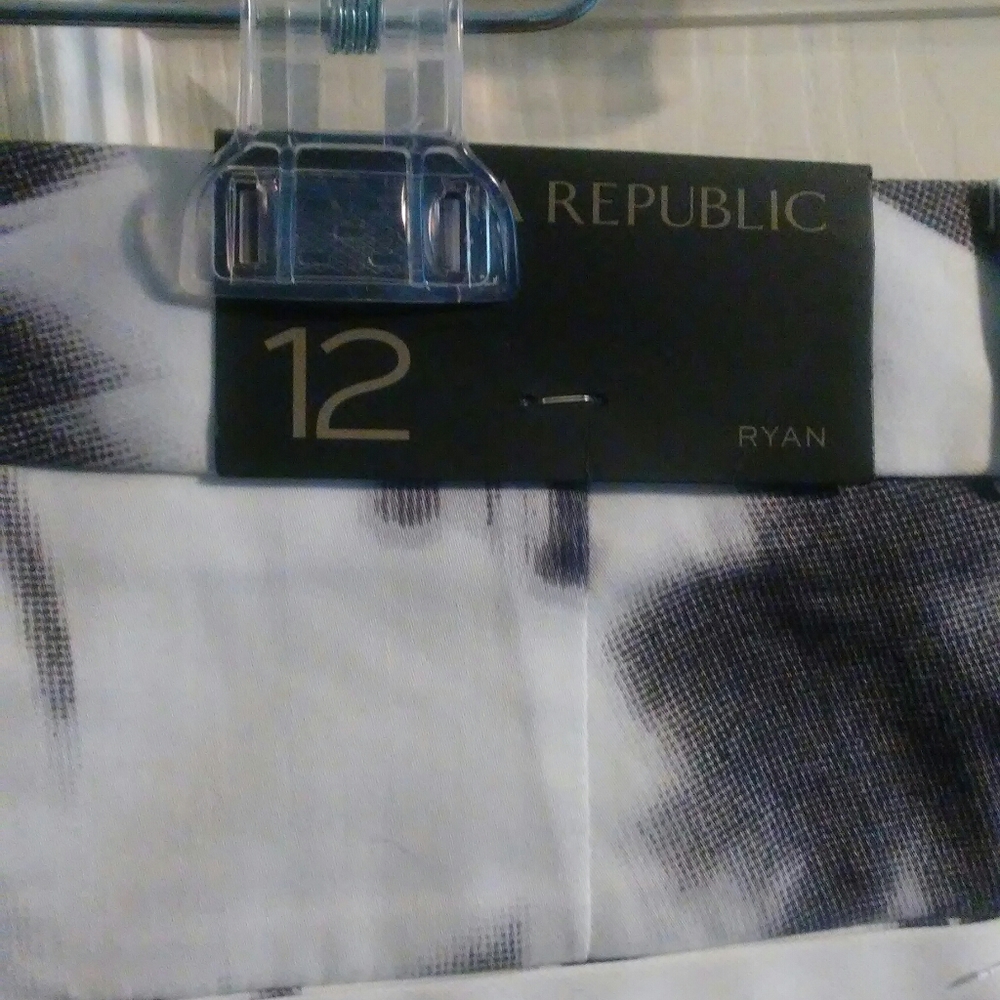 Banana Republic Brand New Size 12 Midrise Pants